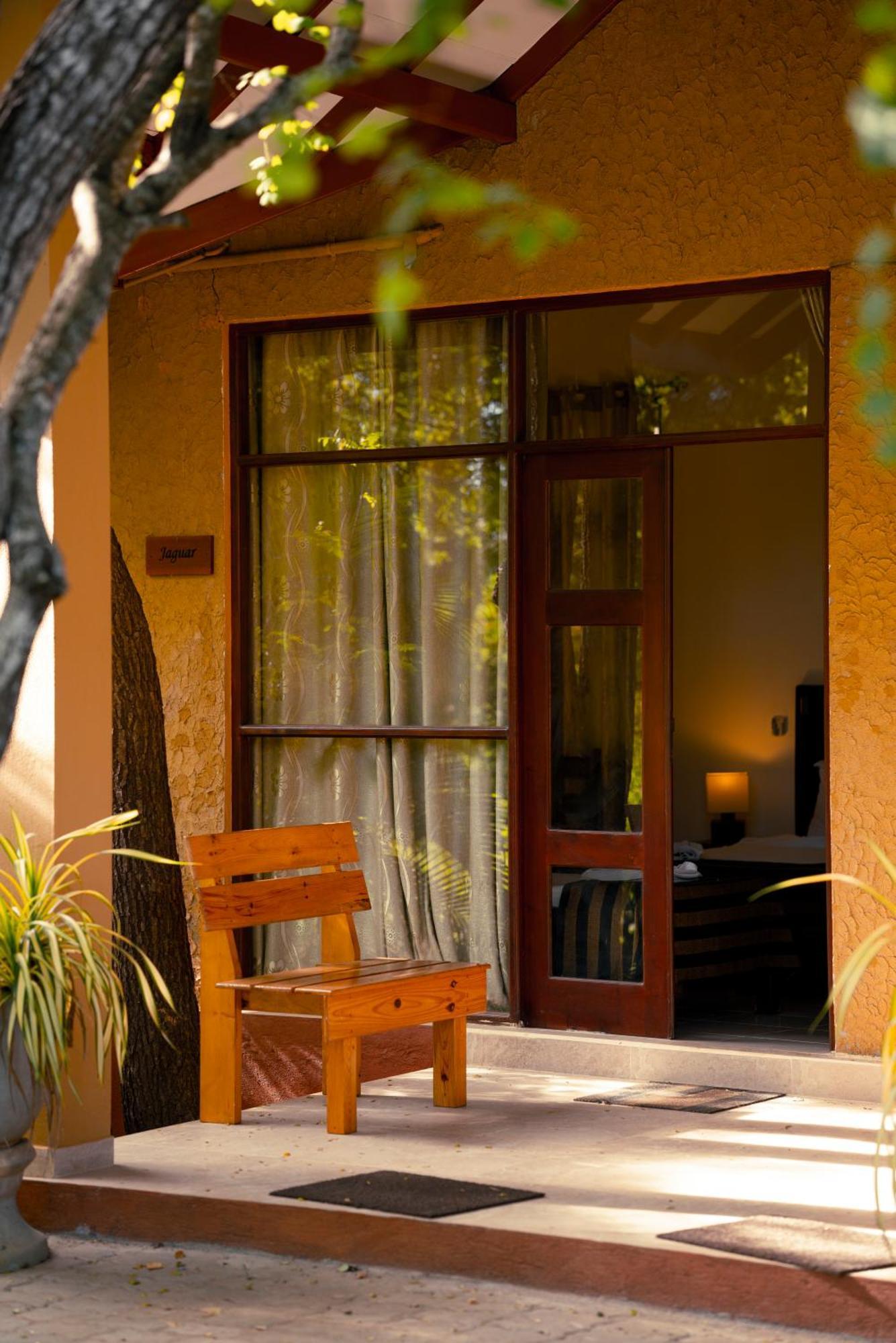 Guest house Safari Yala