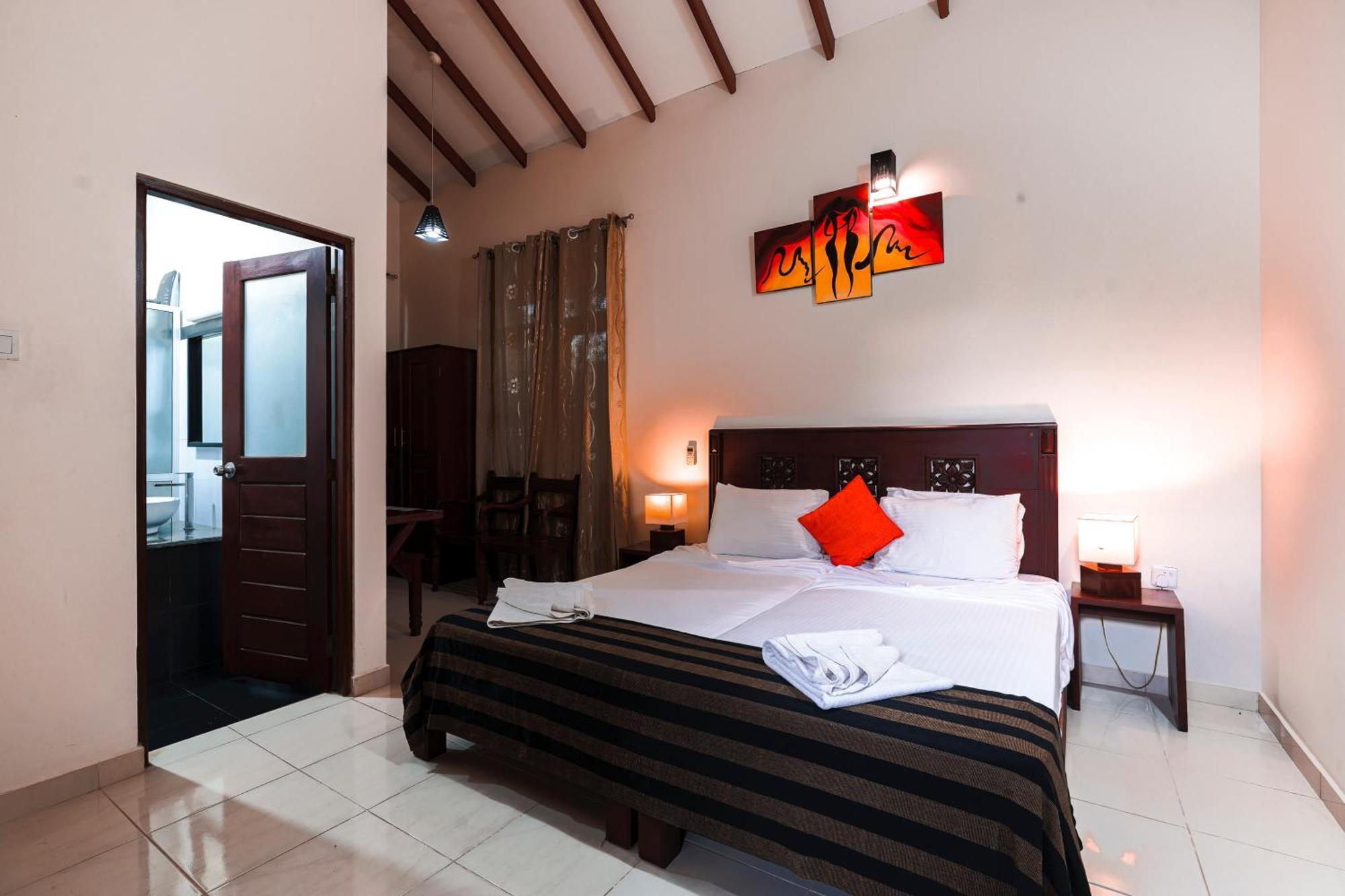 Safari Yala Guest house *